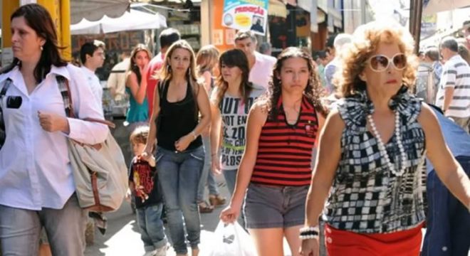 Mulheres representam 36% dos empregos formais gerados no Ceará em 2021, diz IDT