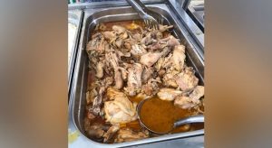 Empresa que teria oferecido refeição crua em escola de Juazeiro pode ter contrato rescindido