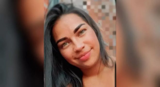 Cearense é morta a facadas pelo ex-marido no Complexo da Maré, no Rio de Janeiro