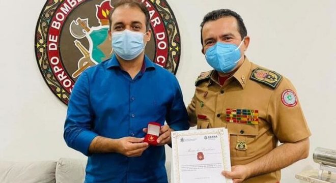 Samu recebe homenagem do corpo de bombeiros do Ceará