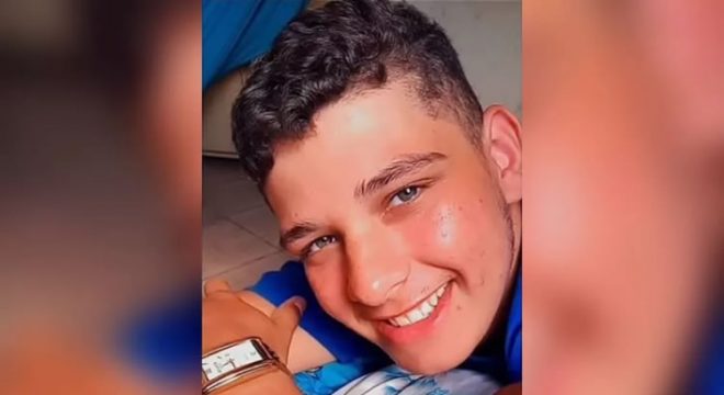 Jovem morre eletrocutado ao tentar conectar extensão em tomada no interior do Ceará