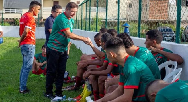 Projeto de lei propõe concessão de bolsa para atletas da Seleção de Futebol de Várzea Alegre