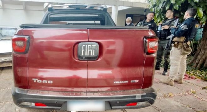 Em Barbalha, PRF recupera carro que havia sido roubado no RN