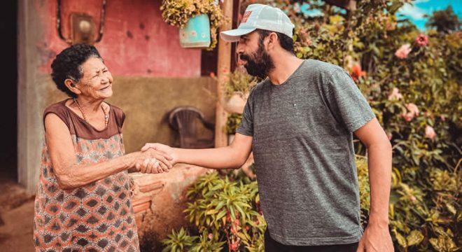 Prefeitura de Potengi e Cagece levam água encanada para comunidade do município