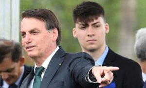 Filho de Bolsonaro, Jair Renan depõe à PF sobre tráfico de influência no governo