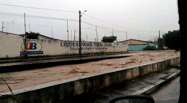 Após canal transbordar, prefeitura de Barbalha decreta estado de calamidade pública