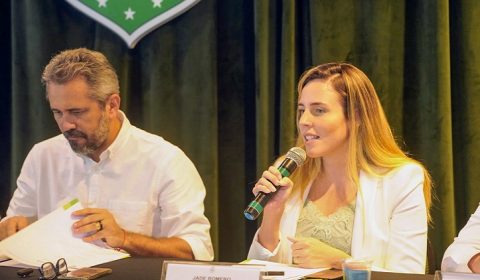 Elmano Freitas e Jade Romero