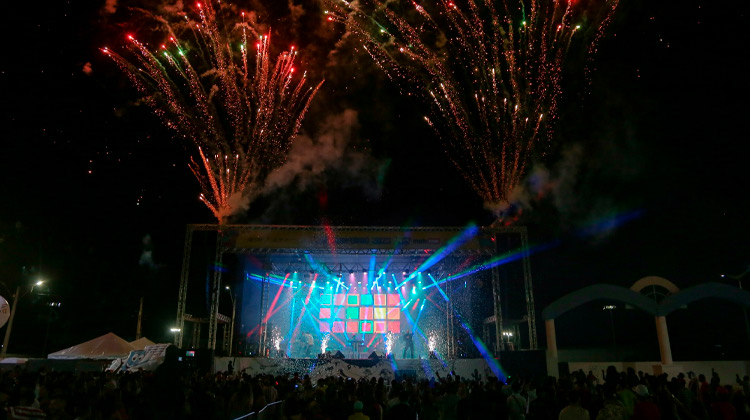 Schauen Sie sich dieses Wochenende das Kulturprogramm im Carrere an