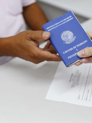 pessoa sendo atentida no idt sine