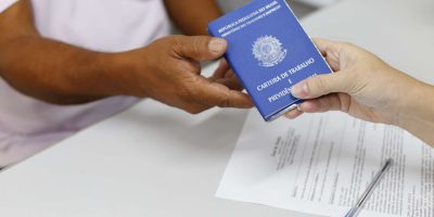 pessoa sendo atentida no idt sine