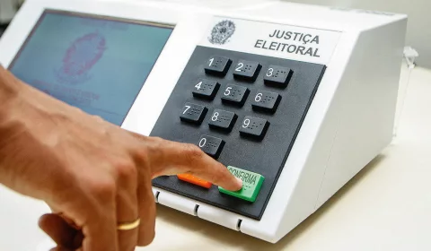 Urna eletrônica