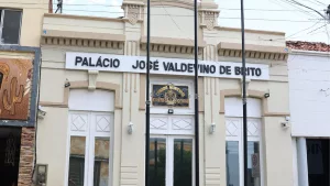 Fachada da Câmara do Crato