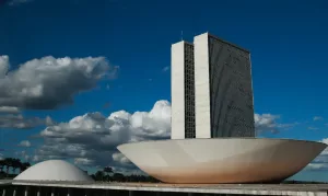 monumentos_brasilia_cupula_plenario_da_camara_dos_deputados