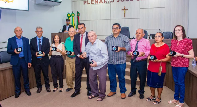Várzea Alegre entrega Medalha Juca de Freitas a personalidades do meio evangélico.