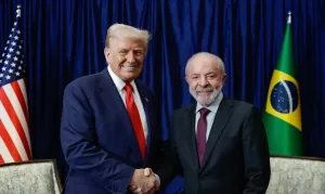 Luiz Inácio Lula da Silva (PT) e Donald Trump se encontraram neste domingo (26), em Kuala Lumpur, na Malásia.
