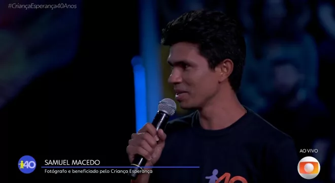 Samuel Macedo, fotógrafo caririense falando no Criança Esperança, da TV Globo.
