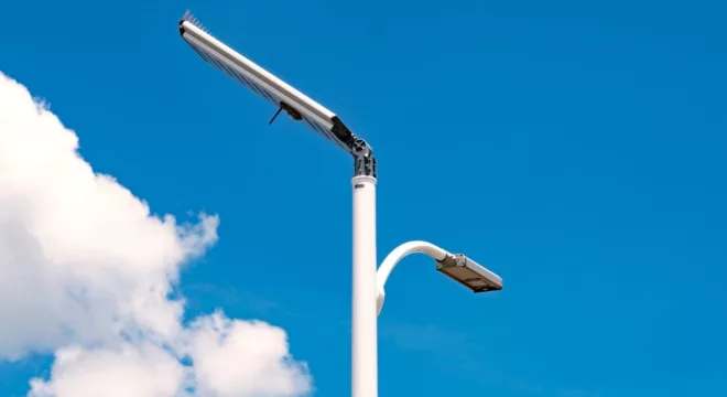 Poste de energia solar | Foto ilustrativa: Divulgação/Streetleaf