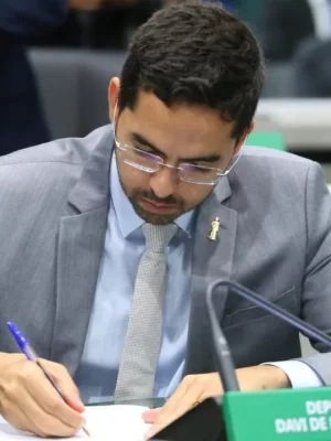 Deputado estadual Davi de Raimundão