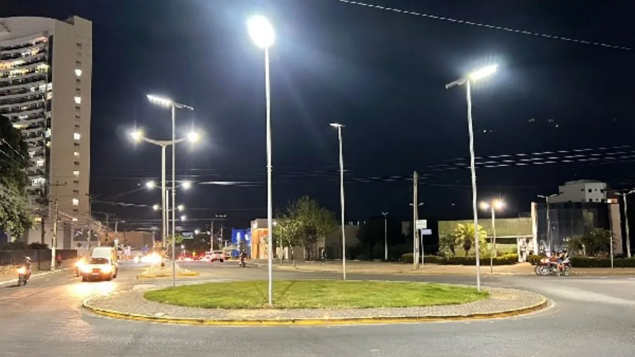 De acordo com a prefeitura, a iniciativa está sendo implantada inicialmente em paradas de ônibus e rotatórias de Juazeiro do NOrte