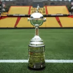 Taça da Final da Libertadores de 2025, que terá Flamengo e Palmeiras.