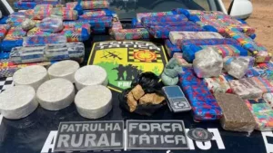 42kg de drogas foram apreendidos enterrados em tambor na zona rural de Sobral.