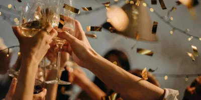 Brinde no Réveillon.