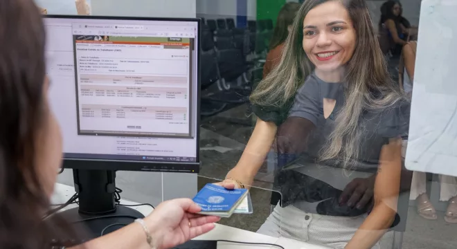 Feirão oferece oferta de empregos