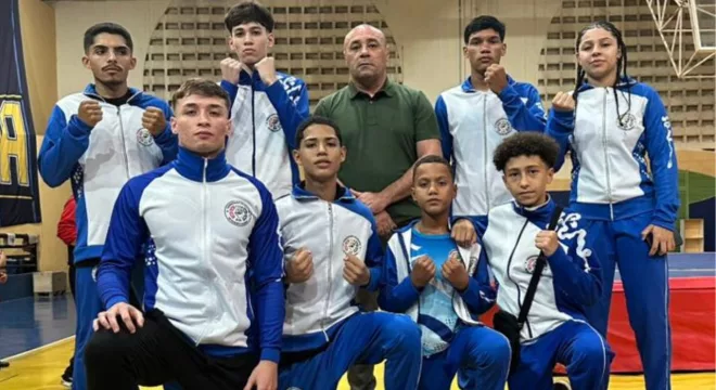 Atletas caririenses no no 35º Campeonato Brasileiro de Kung Fu, realizado no Ginásio da Universidade Católica de Brasília em Brasília (DF).