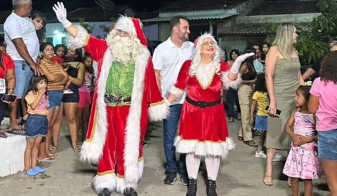 Turma do Papai Noel no distrito de Jamacaru
