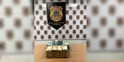 Polícia Federal apreendeu cerca de R$ 400 mil em espécie e prendeu dois suspeitos por lavagem de dinheiro em Iguatu.
