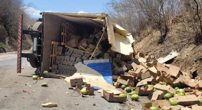 Acidente com vítima fatal na Br 116 em Barro.