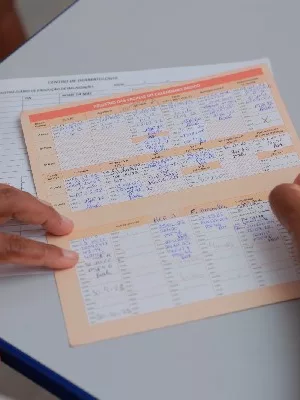 Caderneta de vacinação contra o HPV em Juazeiro do Norte.