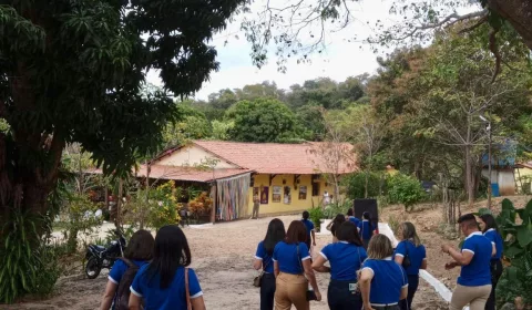 Projeto Afrobarroco realiza palestra musical nesta sexta-feira (12), no Cariri, com a presença do artista Mateus Aleluia.