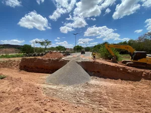 Trecho da Rua Major José Gonçalves é interditado para obra no Crato