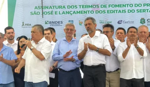 Dr. Antonio Coutinho (PT) participa da assinatura do Termo de Fomento do Projeto São José. | Foto: Reprodução