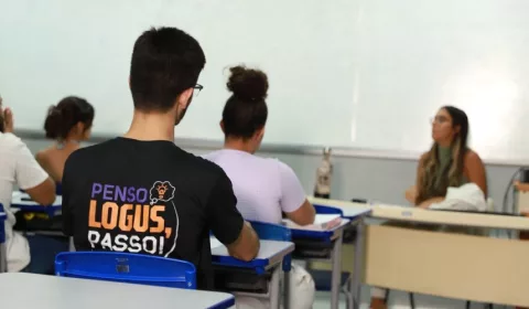 Alunos do Logus UFCA durante aula.