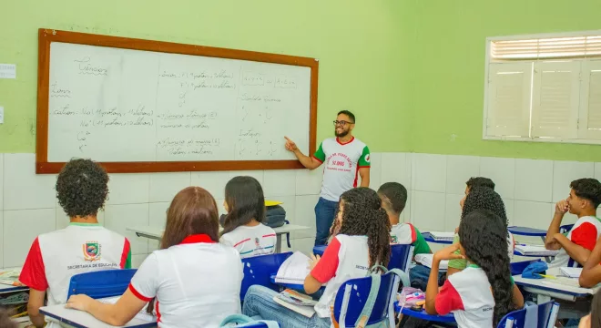 Rede pública de Várzea Alegre soma cinco medalhas na OBMEP 2025