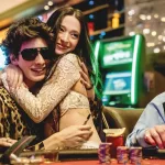 Longa-metragem, Anora, lançado em 2024 e vencedor da categoria Melhor Filme do Oscar 2025