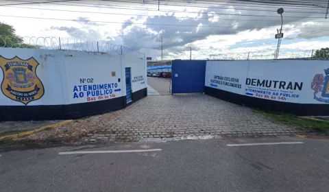 O motorista procurou a sede do Demutran e formalizou a denúncia contra a agente.