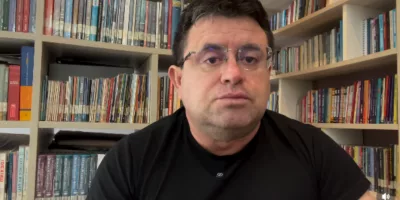 Francisco Fabiano mantinha um programa na Tempo FM há mais de 25 anos | Foto: Reprodução