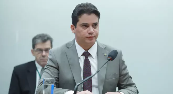 Deputado Federal, Júnior Mano.