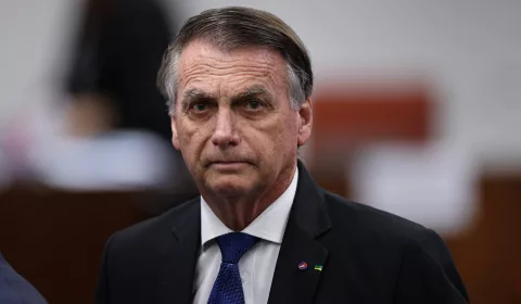 Redução da pena de Jair Bolsonaro.