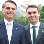 Bolsonaro e Flávio Bolsonaro.