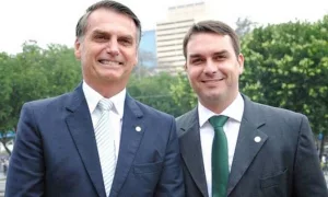 Bolsonaro e Flávio Bolsonaro.