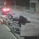 o condutor chegou a parar o veículo, mas em seguida fugiu do local sem prestar socorro