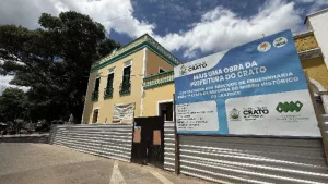 Fachada do museu histórico do Crato em reforma.
