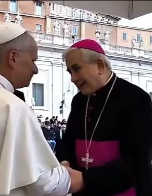 Bispo emérito, Dom Fernando Panico, da Diocese do Crato, com o Papa Leão XIV.