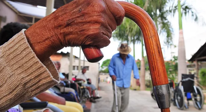 Abrigo para idosos é interditado em Juazeiro do Norte após ação do MPCE