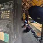 Orelhão no formato de bengala e chapéu do Padre Cícero | Foto: Rogério Brito/ Miséria/M1