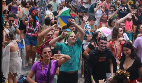 Carnaval 2026 em Fortaleza. Foliões curtindo o Carnaval.
